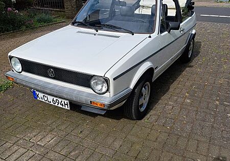 VW Golf Volkswagen Cabrio