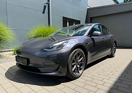 Tesla Model 3 RWD Long Range 598KM 1.Hand MwSt. Top