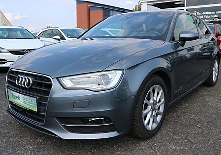 Audi A3 ambition Xenon/Sitzheizung/Tempomat/Spurassi.