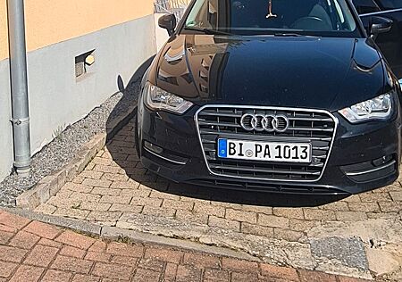 Audi A3 2.0 TDI S tronic Sportback -