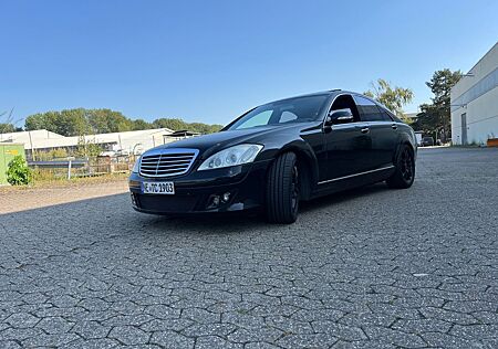 Mercedes-Benz S 500 W221 BRABUS mit Gasanlage Prins