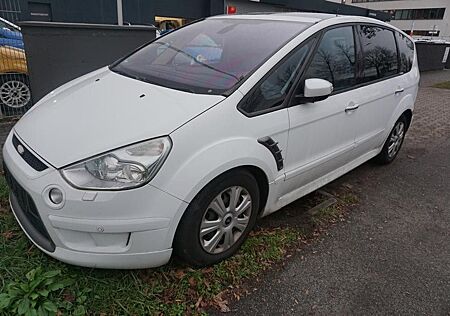 Ford S-Max White Magic