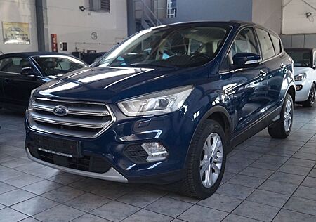 Ford Kuga 2.0 TDCI Titanium*T.Leder*AHK*4x4*