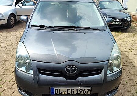 Toyota Corolla Verso 2.2-l-D-CAT Executive Executive
