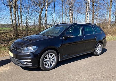 VW Golf Volkswagen 1.6 TDI DSG Variant