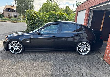 BMW 320d - Sportfahwerk-19Zoll Sommer/Winter 18 Zoll