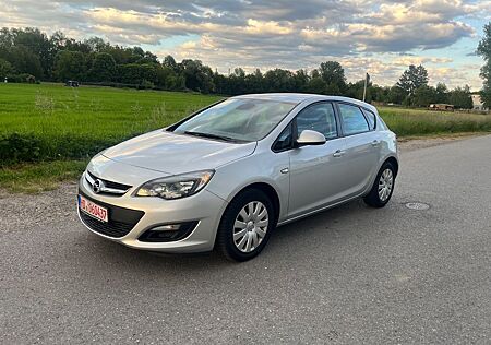 Opel Astra J Lim. 5-trg. Edition