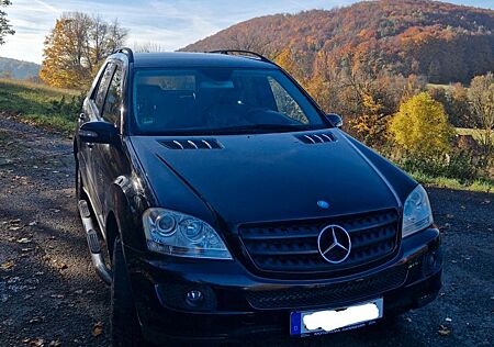 Mercedes-Benz ML 350 -