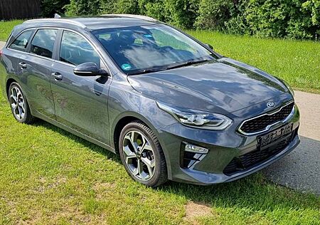 Kia Cee'd Sportswagon Ceed SW Spirit Navi Kamera 8xAlu Sitzhzg 1.Hand