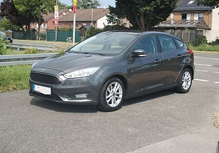 Ford Focus 1.6 Trend Aut.*Klima*Tempomat*Pdc*Tüv Neu