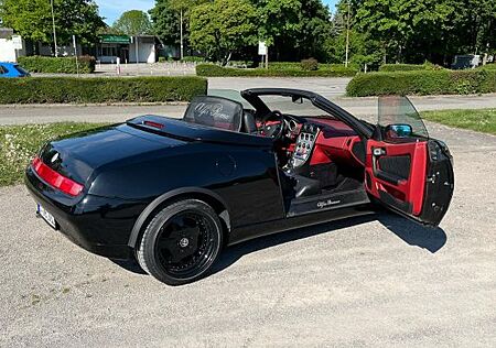 Alfa Romeo Spider 3.0 V6 -
