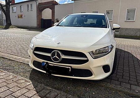 Mercedes-Benz A 180 d TÜV NEU, Business Ausstattung