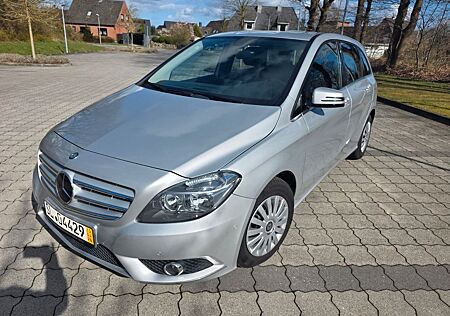 Mercedes-Benz B 180 CDI BlueEFFICIENCY -
