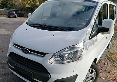 Ford Tourneo Custom Titanium 300L1