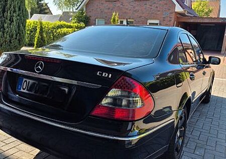Mercedes-Benz E 280 CDI 4MATIC AVANTGARDE Avantgarde