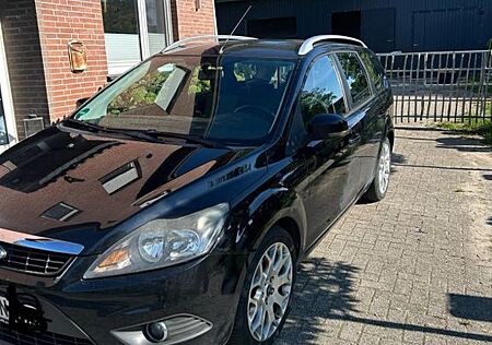 Ford Focus 1,6TDCi 80kW Black Magic Turnier Black...
