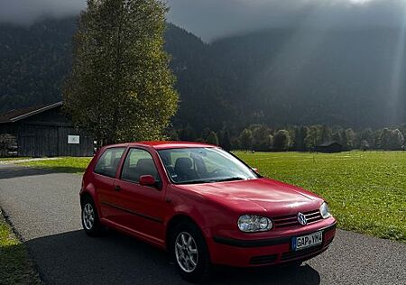 VW Golf Volkswagen 1.6 Basis