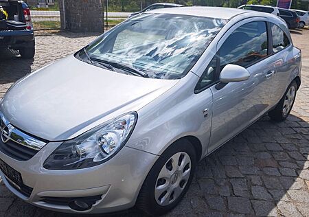 Opel Corsa D Edition "111 Jahre" SHZ/PDC/Lenkradheizu