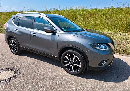 Nissan X-Trail TEKNA 1.6 DIG-T TEKNA