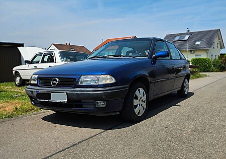Opel Astra 1.6 GL GL