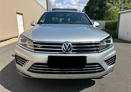 VW Touareg Volkswagen 3.0 V6 TDI R-line SCR Tiptr. BMT Terrain