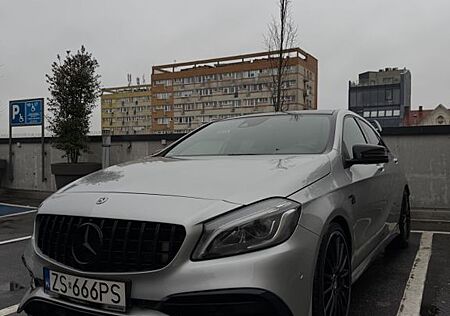 Mercedes-Benz A 45 AMG Mercedes-AMG A 45 4MATIC DCT Merced...