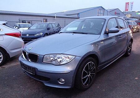 BMW 118i Lim°Klimaautomatik°Sitzheizung°Pdc°2.Hand°