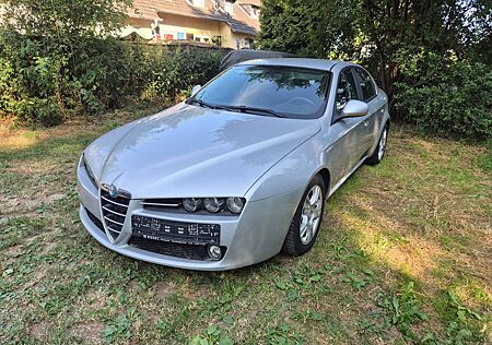 Alfa Romeo 159 1.9 JTS 16V Tüv Neu 7,28