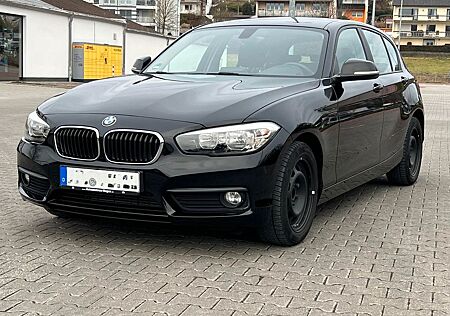 BMW 118i - schwarz, wenig Kilometer