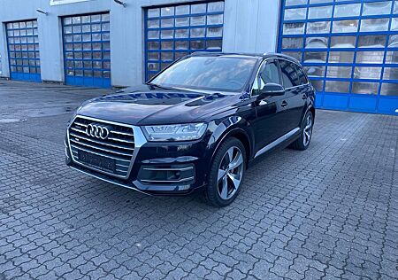 Audi Q7 3.0 TDI quattro - S LINE - VOLL - VOLL -