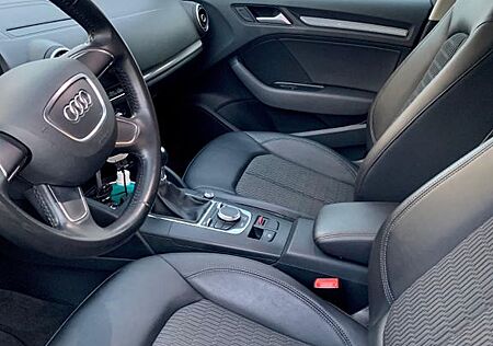 Audi A3 1.4 TFSI Ambiente Sportback Ambiente