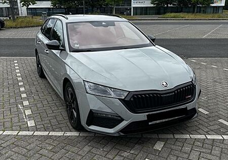 Skoda Octavia 2.0 TSI DSG RS Combi RS