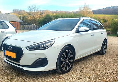 Hyundai i30 1.6 CRDi 100kW Techno