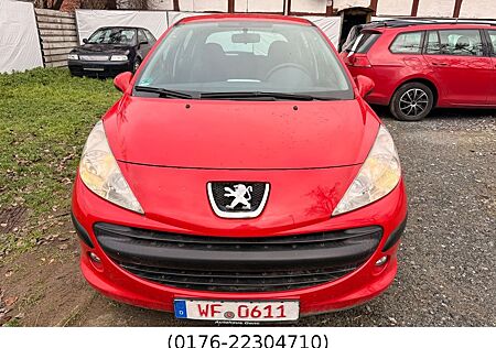 Peugeot 207 1.4 Tendance ZV/KLIMA/ELF TÜV NEU 11-2027