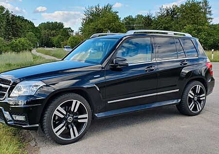 Mercedes-Benz GLK 250 CDI 4MATIC BlueEFFICIENCY - AMG-Styling
