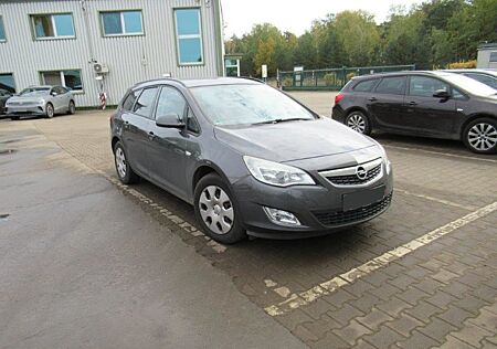 Opel Astra J Sports Tourer Design Edition