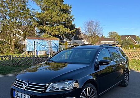 VW Passat Variant Volkswagen 1.4 TSI R-Line Vollleder Bixenon