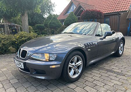 BMW Z3 Roadster 1.8 TÜV Neu,Leder,SHZ,Alu,Unfallfrei