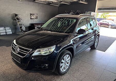 VW Tiguan Volkswagen Sport & Style 4Motion*AUT*LEDER*XENON*PARKASSIST