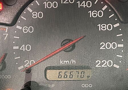 Ford Streetka 1.6 -