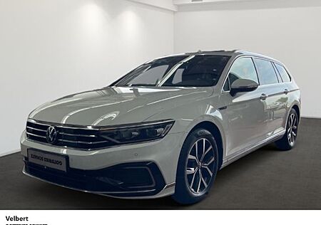 VW Passat Variant Volkswagen GTE 1.4 eTSI 160 kW DSG NAVI AH