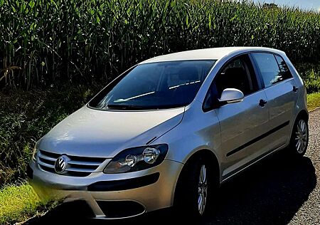 VW Golf Plus Volkswagen Sehr gepfl.unfallfr. Rentner ,65.000km
