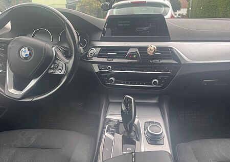 BMW 520d Touring A -