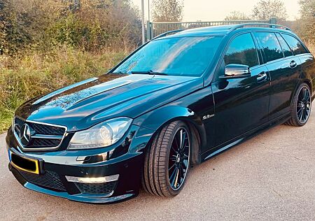 Mercedes-Benz C 63 AMG T