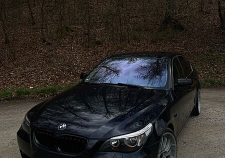BMW 520i - E60