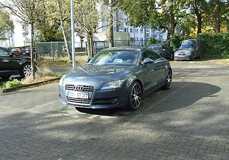 Audi TT Coupe 1.8 TFSI -