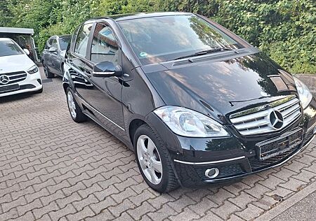 Mercedes-Benz A 180 AVANTGARDE BE. Aktiv er Park-Assistent Shz