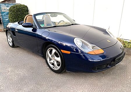Porsche Boxster 2.7 wenig Km top Zustand