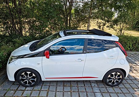 Toyota Aygo (X) Aygo (X) 1,0-l-VVT-i Team Deutschland Team D...