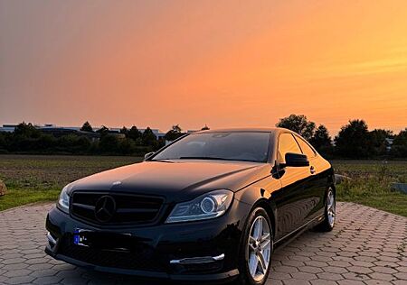 Mercedes-Benz C 180 Coupé - AMG Paket